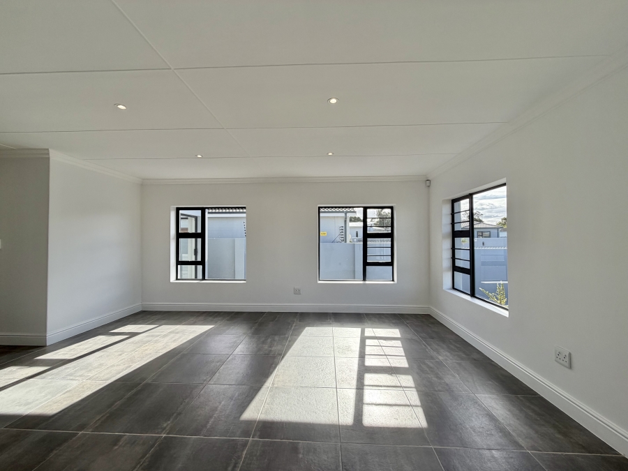 3 Bedroom Property for Sale in Fountains Estate Eastern Cape